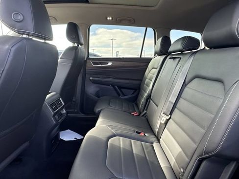Used 2026 Volkswagen Atlas SEL AWD/4WD image 9