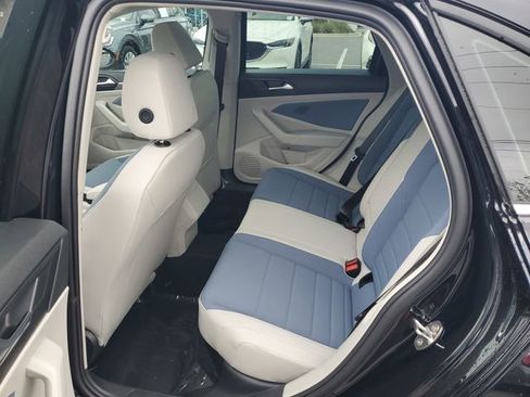 New 2026 Volkswagen Jetta SE FWD image 10