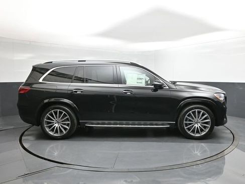 New 2026 Mercedes-Benz GLS 450 4MATIC image 26