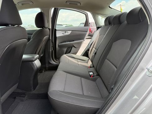 Used 2023 Kia Forte LXS FWD image 28