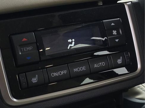 New 2026 Subaru Ascent Limited image 12