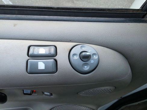 Used 2001 Chevrolet Astro Passenger RWD image 22
