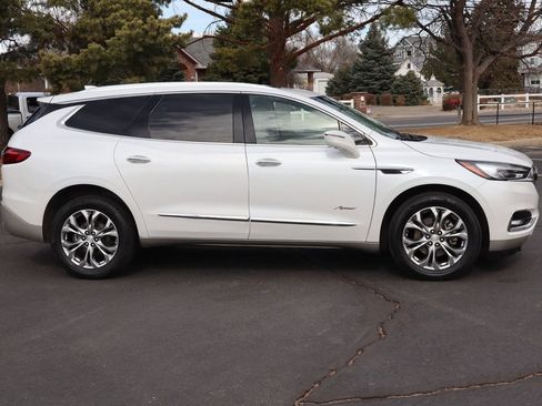 Used 2019 Buick Enclave Avenir w/ Avenir Technology Package image 3