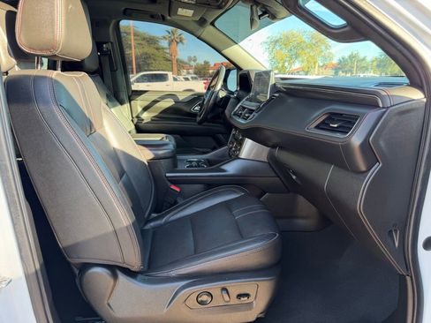 Used 2021 Chevrolet Suburban RST w/ Luxury Package image 19