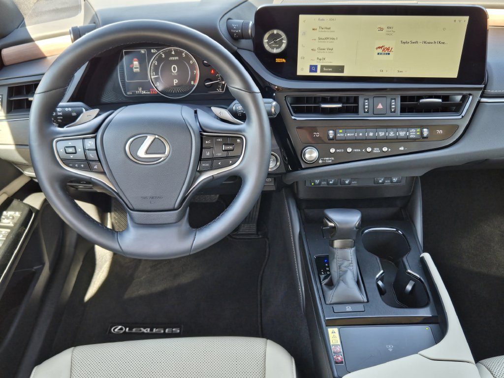 Certified 2025 Lexus ES 350 w/ Premium Package FWD image 27