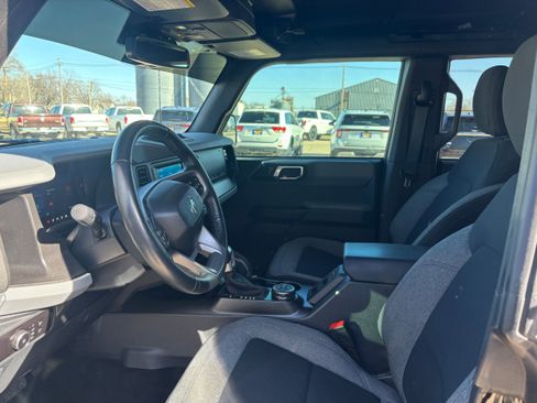 Used 2023 Ford Bronco Big Bend w/ Sasquatch Package image 11