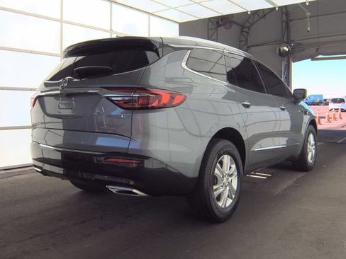 Used 2021 Buick Enclave Essence w/ Sound and Sites Package FWD image 4
