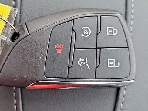 Used 2025 Buick Enclave Avenir w/ Super Cruise Package image 35