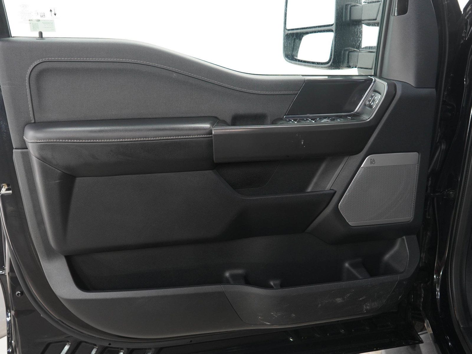 Used 2025 Ford F150 Lariat AWD/4WD image 21
