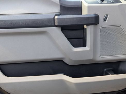 Used 2018 Ford F250 XL w/ STX Appearance Package AWD/4WD image 12