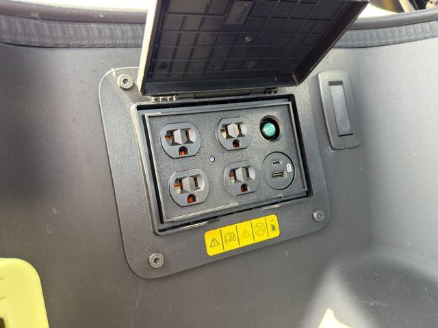 Used 2024 Ford F150 Lightning Lariat AWD/4WD image 16