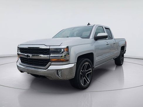 Used 2018 Chevrolet Silverado 1500 LT w/ LPO, Black Pack AWD/4WD image 1
