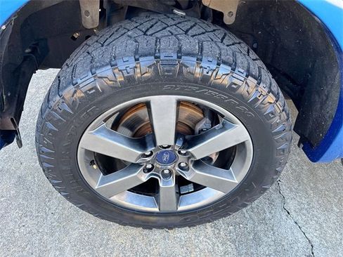 Used 2015 Ford F150 Lariat image 12