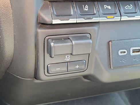 Used 2024 Chevrolet Silverado 2500 Custom w/ Custom Value Package AWD/4WD image 11