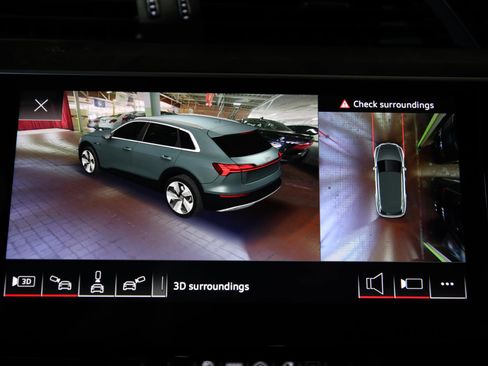 Used 2021 Audi e-tron Premium w/ Convenience Plus Package image 26