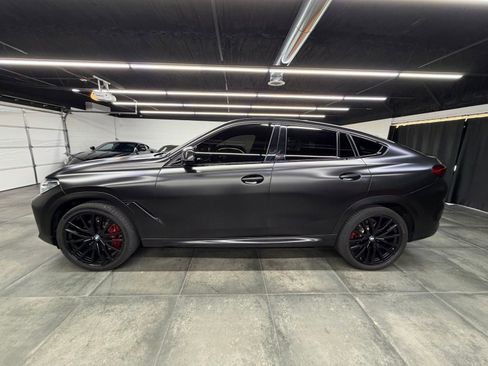 Used 2021 BMW X6 M50i w/ Executive Package image 3