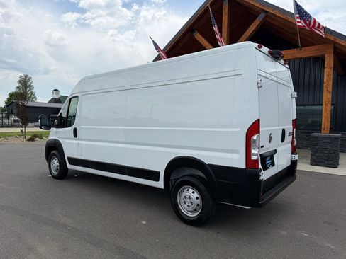 Used 2023 RAM ProMaster 2500 FWD image 6