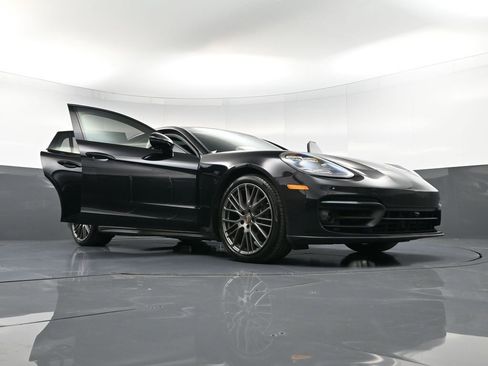 Used 2022 Porsche Panamera Platinum Edition RWD image 40
