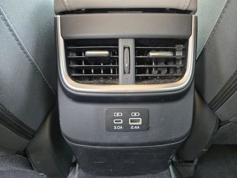 Used 2024 Subaru Outback Premium AWD/4WD image 15
