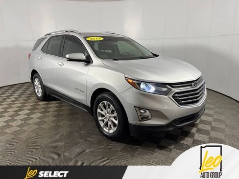 Used 2019 Chevrolet Equinox LT FWD image 4