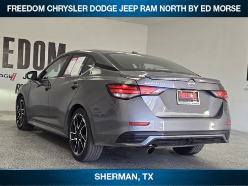 Used 2025 Nissan Sentra SR image 4