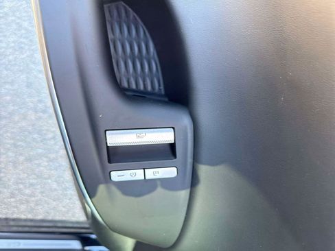 Used 2024 Genesis GV70 3.5T Sport image 12