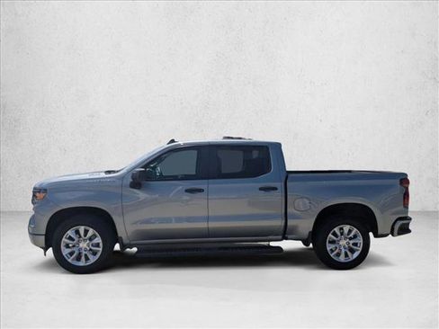 Used 2025 Chevrolet Silverado 1500 Custom RWD image 9