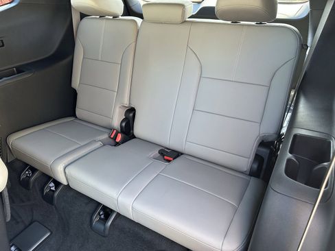 New 2026 GMC Acadia Elevation w/ Elevation Premium Package FWD image 19