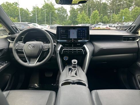 Used 2021 Toyota Venza XLE w/ Softex Package AWD/4WD image 19