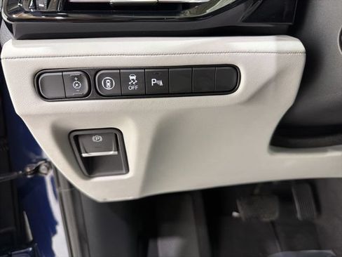 Certified 2023 Acura MDX SH-AWD w/ Technology Package image 12