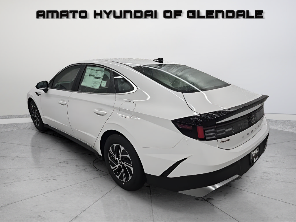 New 2026 Hyundai Sonata Blue FWD image 4