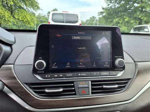 Certified 2024 Nissan Altima 2.5 SV image 11