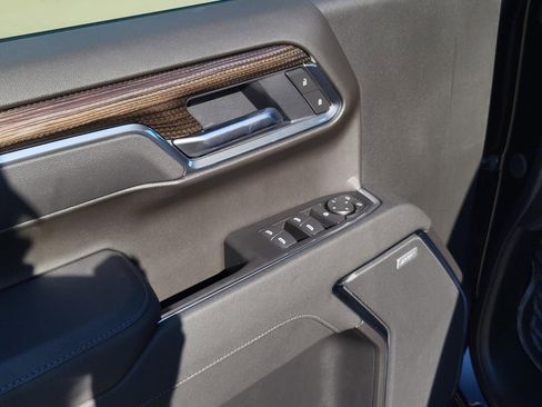 New 2026 Chevrolet Silverado 1500 LT Trail Boss w/ LT Trail Boss Premium Package AWD/4WD image 9