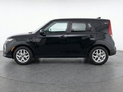 Used 2025 Kia Soul LX w/ LX Technology Package FWD image 5