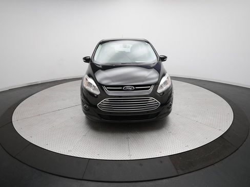 Used 2017 Ford C-MAX Titanium w/ Equipment Group 301A image 11