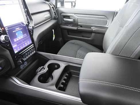 New 2026 RAM 3500 Big Horn AWD/4WD image 31