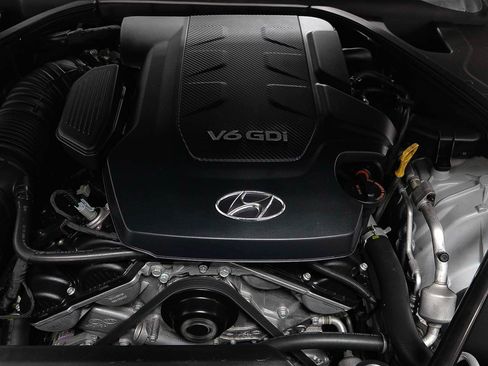 Used 2015 Hyundai Genesis 3.8 w/ Option Group 04 RWD image 18