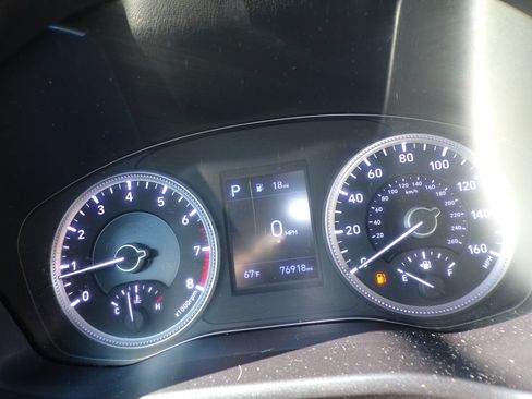 Used 2020 Hyundai Santa Fe SE AWD/4WD image 24