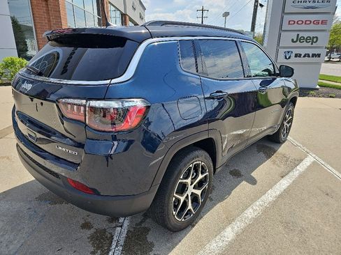 Certified 2024 Jeep Compass Limited AWD/4WD image 11