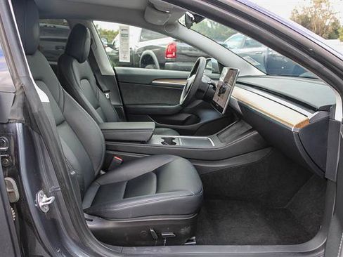 Used 2023 Tesla Model 3 Standard Range image 15