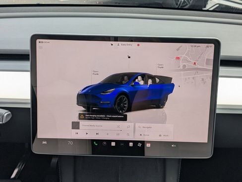 Used 2023 Tesla Model Y Long Range image 5