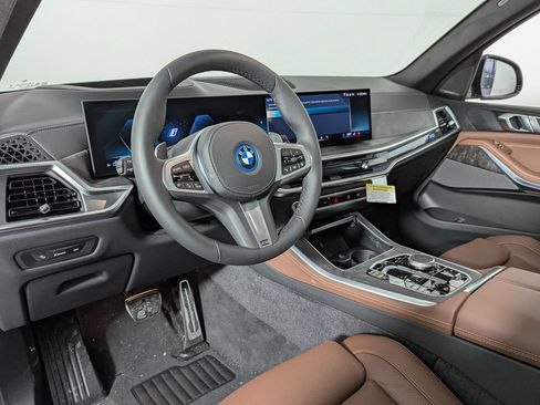 New 2026 BMW X5 xDrive50e w/ M Sport Package AWD/4WD image 15
