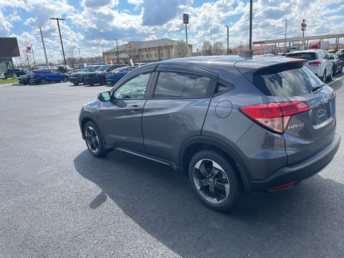 Used 2018 Honda HR-V EX image 3