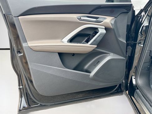 Certified 2025 Audi Q5 Premium w/ Convenience Package image 21