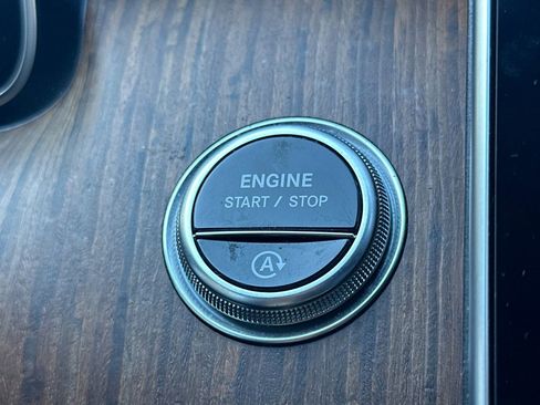 Certified 2023 Mercedes-Benz C 300 Sedan image 33