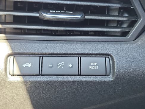 New 2025 Nissan Altima 2.5 SR w/ SR Premium Package image 25