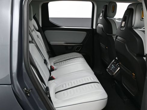 Used 2022 Rivian R1T Adventure AWD/4WD image 35