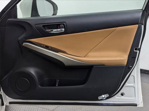 Used 2016 Lexus IS 200t image 23