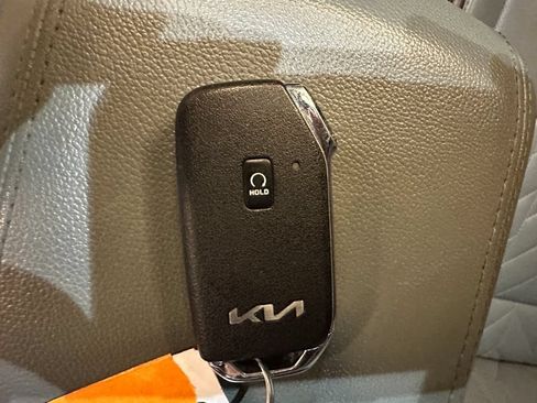 Used 2023 Kia Sportage X-Line w/ X-Line Premium Package AWD/4WD image 17