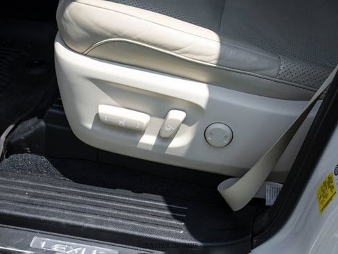 Used 2023 Lexus GX 460 Luxury w/ Sport Design Package AWD/4WD image 41
